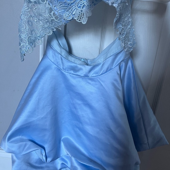 Formal dress - Picture 2 of 3